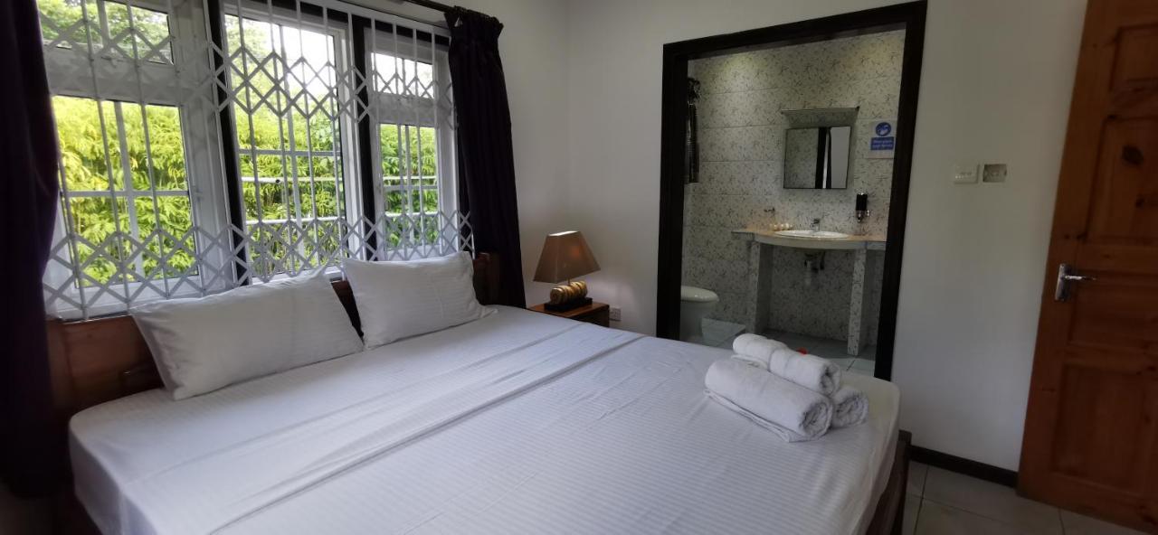 Chez Marva Grande Villa Corossol 3 A 12 Personnes La Digue Dış mekan fotoğraf