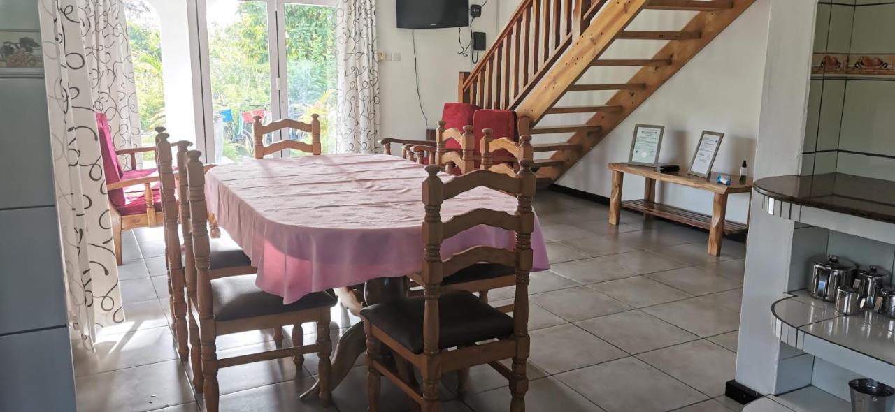 Chez Marva Grande Villa Corossol 3 A 12 Personnes La Digue Dış mekan fotoğraf